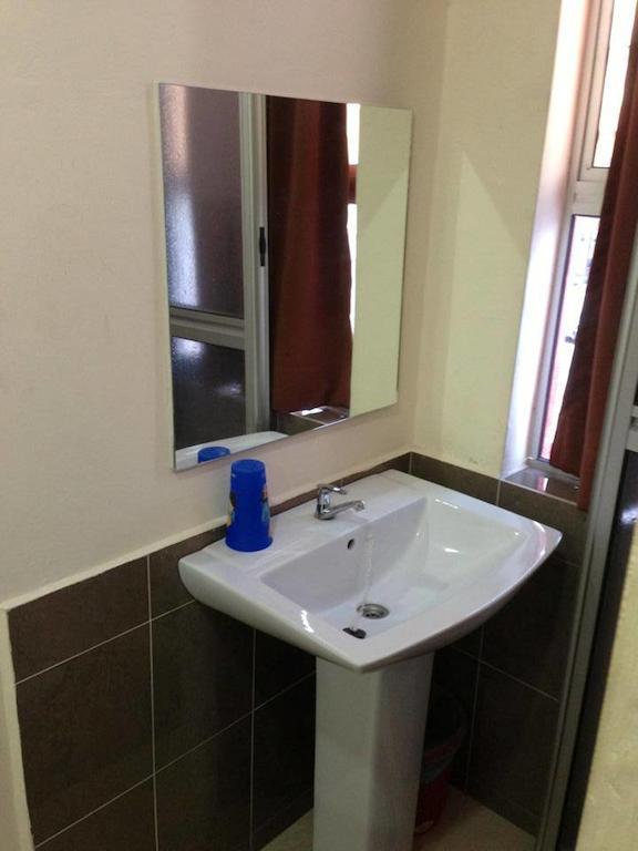 Dg One Stop Budget Hotel Ipoh Quarto foto